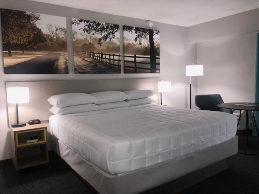 Days Inn & Suites By Wyndham Lexington Dış mekan fotoğraf
