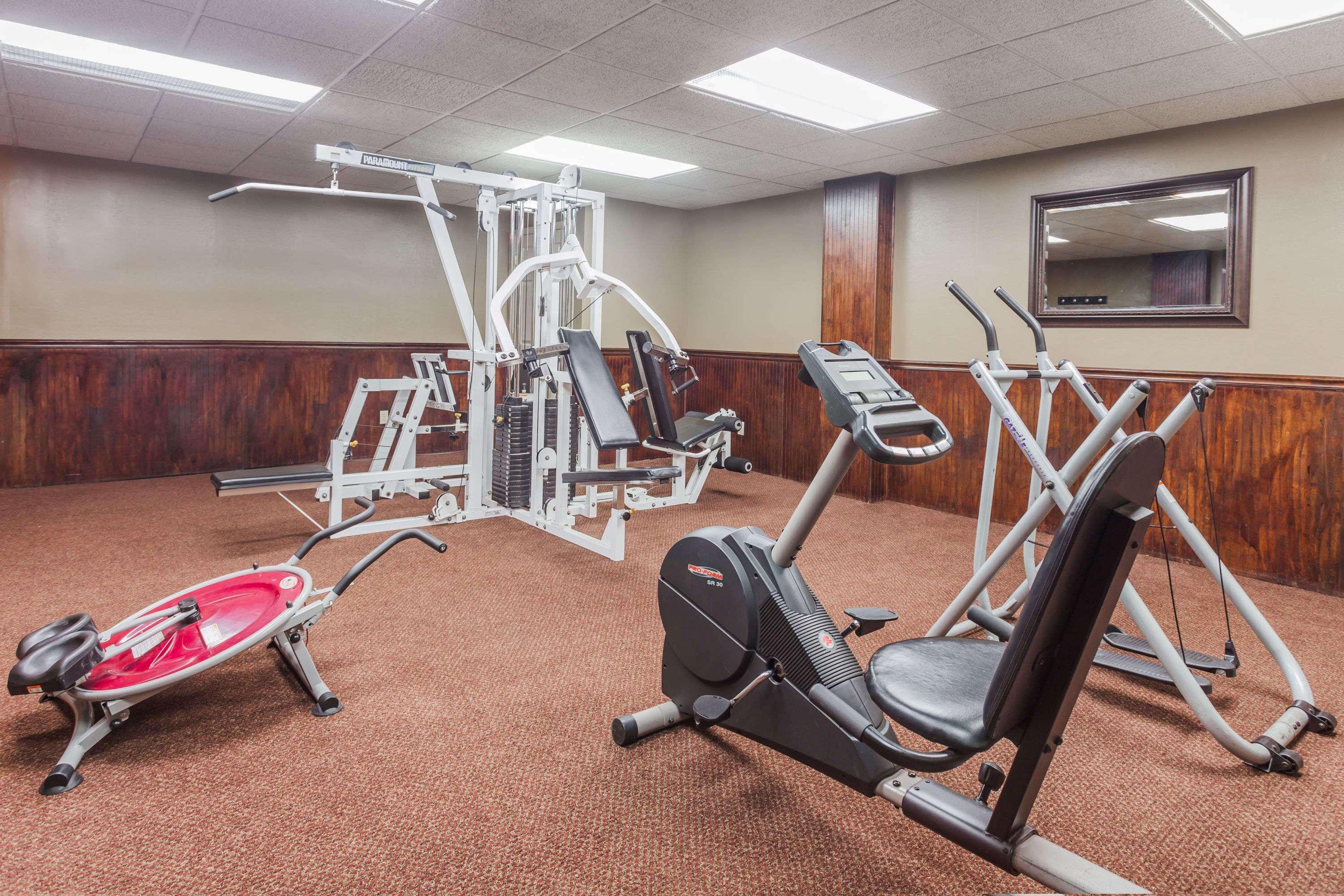 Days Inn & Suites By Wyndham Lexington Dış mekan fotoğraf