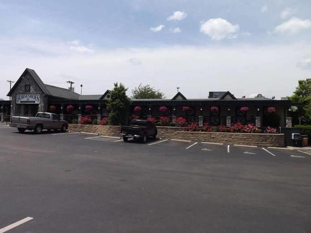Days Inn & Suites By Wyndham Lexington Dış mekan fotoğraf